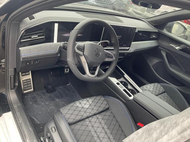 Volkswagen Passat Variant - 1.5 TSI eHybrid 200 kW R-Line Black, Pano, AHK, AreaView, 19-Zoll
