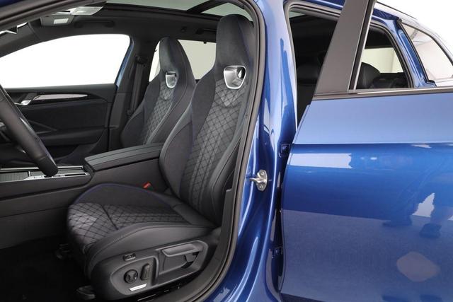 Volkswagen Passat Variant 1.5 TSI eHybrid 200 kW R-Line Black, Pano, AHK, AreaView, 19-Zoll 