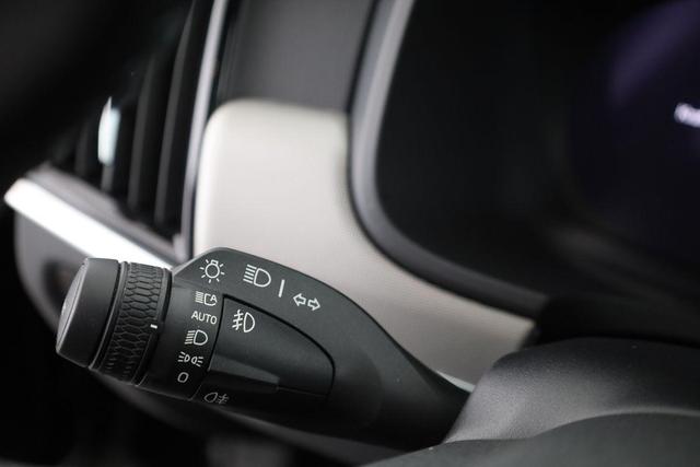 Volvo V90 Plus Bright 2.0 LED, Kamera, Navi, Side, ACC, Memory 