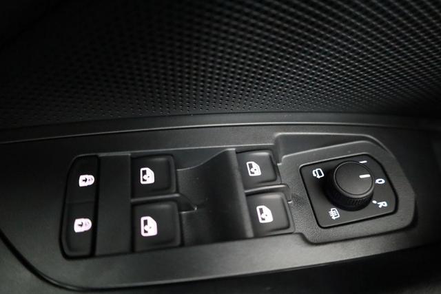 Skoda Kodiaq 2.0 TDI 142kW 4x4 Sportline DSG Sportline, Pano, 20-Zoll, AHK, Navi, Matrix 