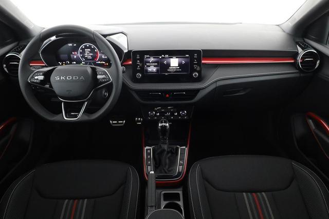 Skoda Fabia Monte Carlo 1.5 TSI DSG Carlo, Kamera, 17-Zoll, SmartLink, Ladeboden 