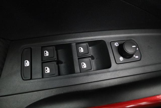 Skoda Fabia Monte Carlo 1.5 TSI DSG Carlo, Kamera, 17-Zoll, SmartLink, Ladeboden 