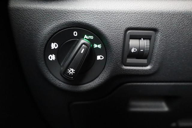 Skoda Fabia Monte Carlo 1.5 TSI DSG Carlo, Kamera, 17-Zoll, SmartLink, Ladeboden 