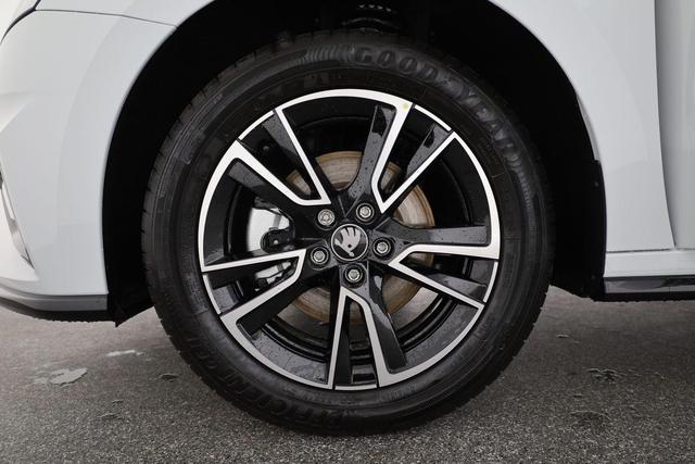 Skoda Fabia Monte Carlo 1.0 TSI Carlo, Kamera, SmartLink, Winter, Ladeboden 