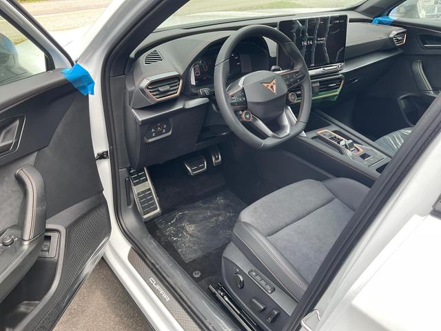 Cupra Formentor - VZ 2.0 TSI 245 kW 4Drive DSG 4Drive, Pano, AHK, AreaView, Navi