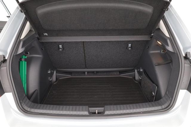 Skoda Fabia Selection 1.0 TSI Selection, Navi, LED, 16-Zoll, 5-J Garantie 
