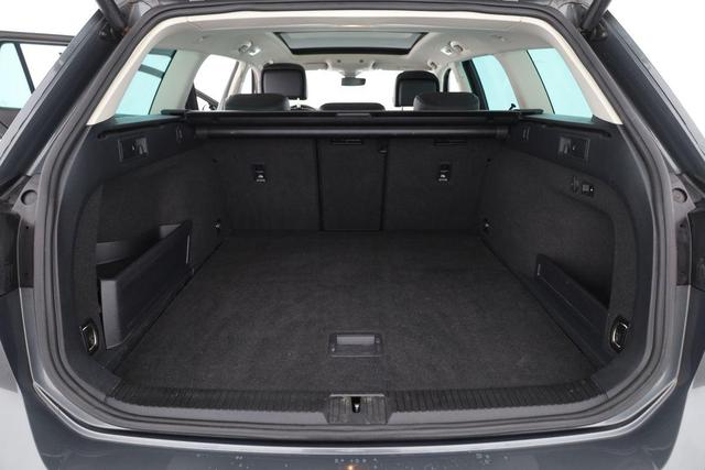 Volkswagen Passat Variant Highline BMT/Start-Stopp 4Motion TDI DSG 4M Highline, AHK, Leder, Pano, Navi 