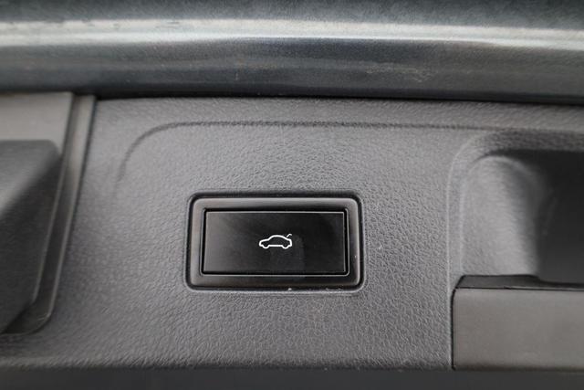 Volkswagen Passat Variant Highline BMT/Start-Stopp 4Motion TDI DSG 4M Highline, AHK, Leder, Pano, Navi 