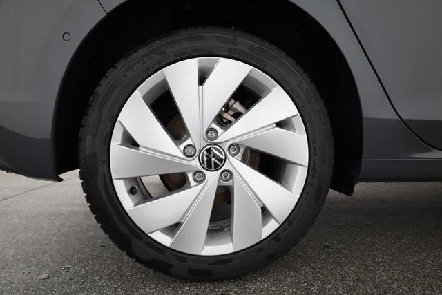 Volkswagen Golf 1.5 TSI 85 kW VIII Life, Kamera, Ready2, Winterpaket, 3-J Garantie 