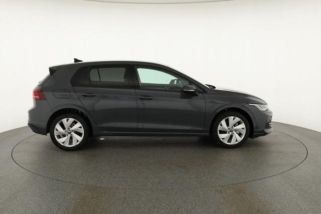 Volkswagen Golf 1.5 TSI 85 kW VIII Life, Kamera, Ready2, Winterpaket, 3-J Garantie 
