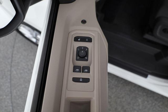 Volkswagen T7 California Beach Camper TDI DSG, AHK, IQ.Light, Side, Kamera, Standheizung 