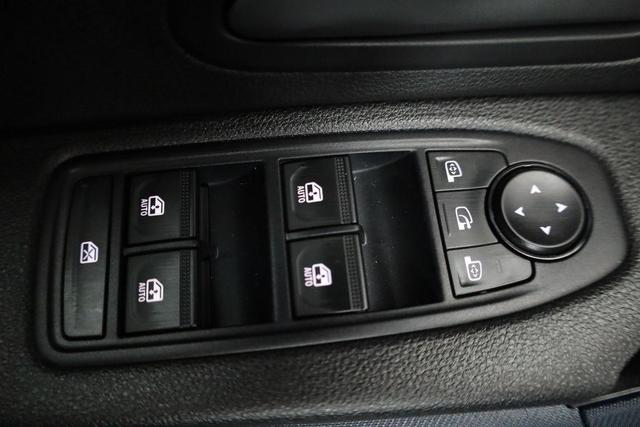 Dacia Duster TCe 130 Journey 4x4 1.2 Journey, Navi, Kamera, Sitzheizung, 18-Zoll 