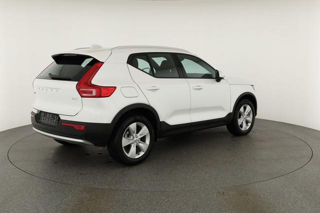 Volvo XC40 Core 2WD B3 Mild-Hybrid Core, AHK, Navi, LED, Winter, Kamera, el. Klappe 