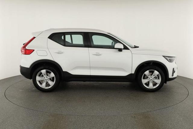 Volvo XC40 Core 2WD B3 Mild-Hybrid Core, AHK, Navi, LED, Winter, Kamera, el. Klappe 