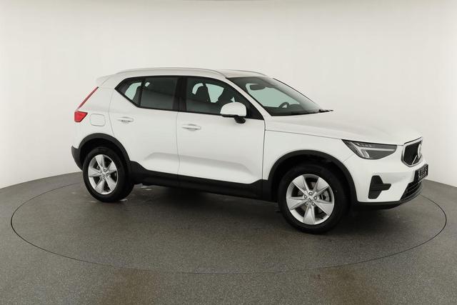 Volvo XC40 Core 2WD B3 Mild-Hybrid Core, AHK, Navi, LED, Winter, Kamera, el. Klappe 