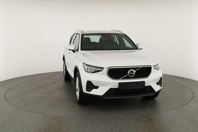 Volvo XC40 Core 2WD B3 Mild-Hybrid Core, AHK, Navi, LED, Winter, Kamera, el. Klappe 