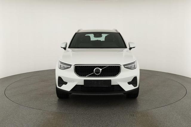 Volvo XC40 Core 2WD B3 Mild-Hybrid Core, AHK, Navi, LED, Winter, Kamera, el. Klappe 