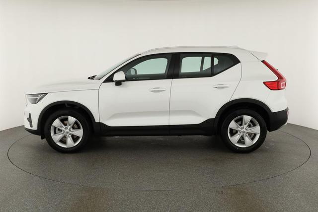 Volvo XC40 Core 2WD B3 Mild-Hybrid Core, AHK, Navi, LED, Winter, Kamera, el. Klappe 