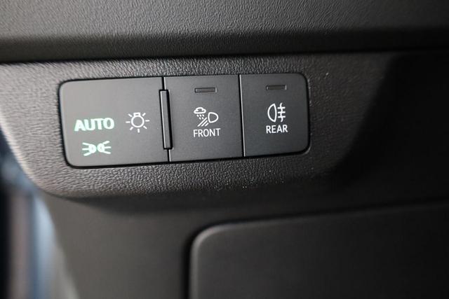 Audi Q4 e-tron 45 basis quattro advanced, AHK, 20-Zoll, Matrix, Kamera, Navi, Sound 