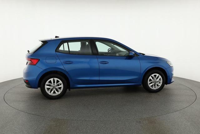 Skoda Fabia Selection 1.0 MPI 130 Jahre, Kamera, Winter, 15-Zoll, Park, 5-J Garantie 