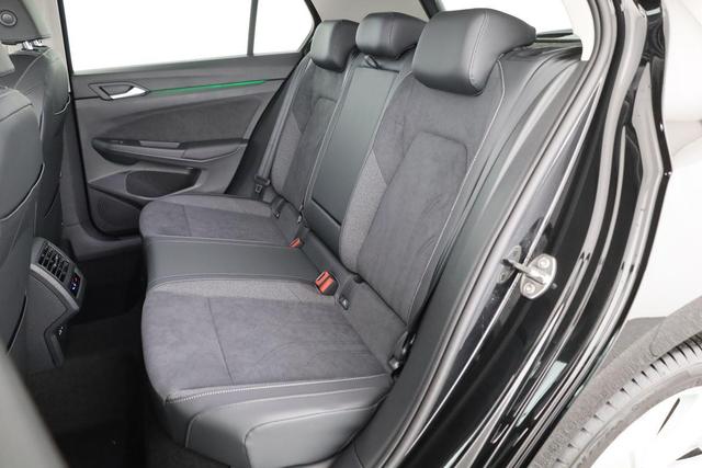 Volkswagen Golf 1.5 TSI eHybrid 150 kW Edition 50 VIII Style, AHK, Navi, Kamera, Side, LED-Plus 