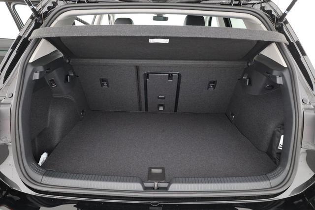 Volkswagen Golf 1.5 TSI eHybrid 150 kW Edition 50 VIII Style, AHK, Navi, Kamera, Side, LED-Plus 