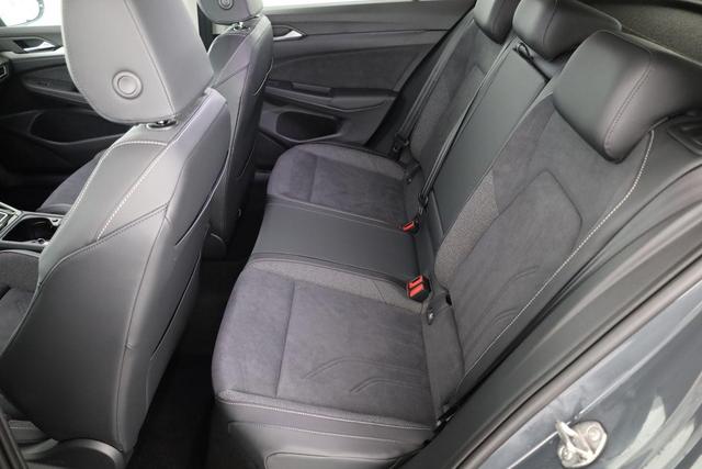 Volkswagen Golf 1.5 TSI eHybrid 150 kW Edition 50 VIII Style, AHK, Navi, Kamera, Side, LED-Plus 