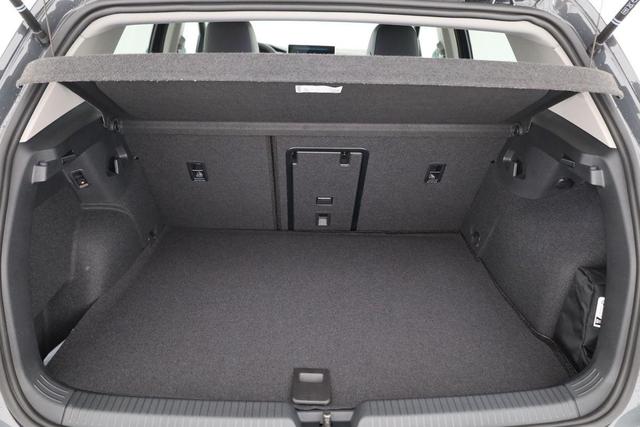 Volkswagen Golf 1.5 TSI eHybrid 150 kW Edition 50 VIII Style, AHK, Navi, Kamera, Side, LED-Plus 