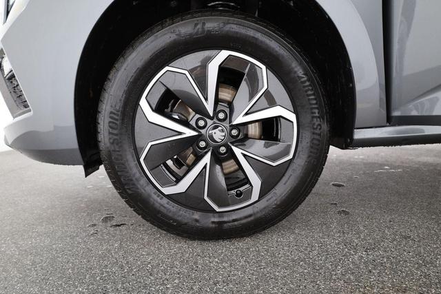 Skoda Kamiq 1.0 TSI 130 Jahre, Kamera, Winter, 16-Zoll, sofort 