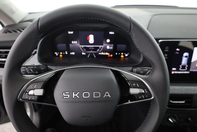 Skoda Kamiq 1.0 TSI 130 Jahre, Kamera, Winter, 16-Zoll, sofort 