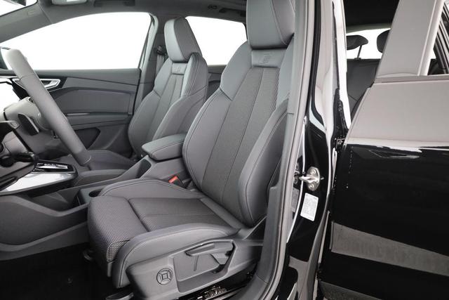 Audi Q4 e-tron 45 basis quattro S-LINE, Pano, AHK, 20-Zoll, Matrix, Optikpaket schwarz 