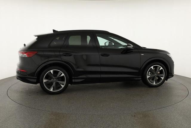 Audi Q4 e-tron 45 basis quattro S-LINE, Pano, AHK, 20-Zoll, Matrix, Optikpaket schwarz 