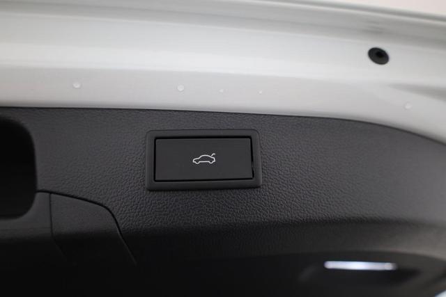 Volkswagen Passat Variant 1.5 TSI eHybrid 200 kW R-Line Black, Pano, AHK, AreaView, 19-Zoll 