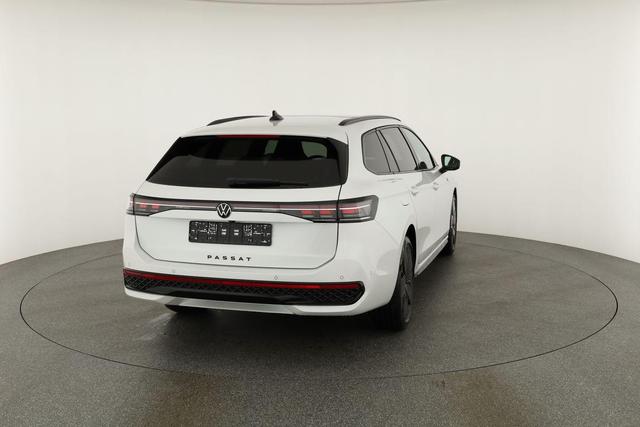 Volkswagen Passat Variant 1.5 TSI eHybrid 200 kW R-Line Black, Pano, AHK, AreaView, 19-Zoll 