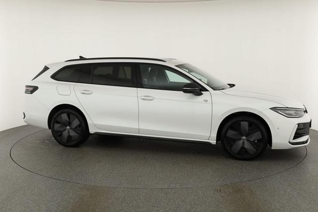 Volkswagen Passat Variant 1.5 TSI eHybrid 200 kW R-Line Black, Pano, AHK, AreaView, 19-Zoll 