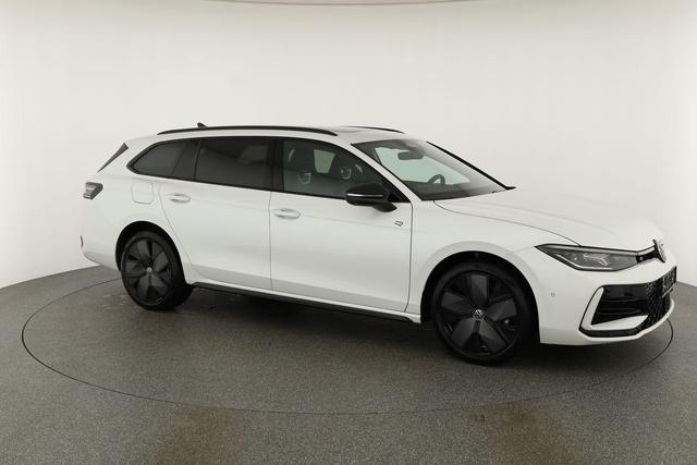 Volkswagen Passat Variant 1.5 TSI eHybrid 200 kW R-Line Black, Pano, AHK, AreaView, 19-Zoll 