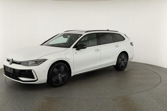 Volkswagen Passat Variant 1.5 TSI eHybrid 200 kW R-Line Black, Pano, AHK, AreaView, 19-Zoll 