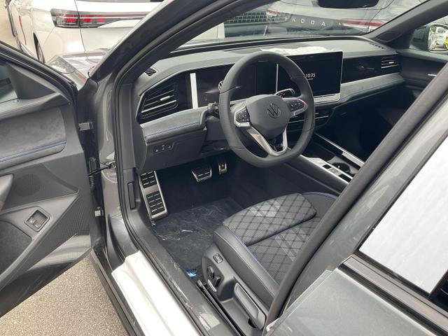 Volkswagen Passat Variant - 1.5 TSI eHybrid 200 kW R-Line Black, Pano, AHK, AreaView, 19-Zoll