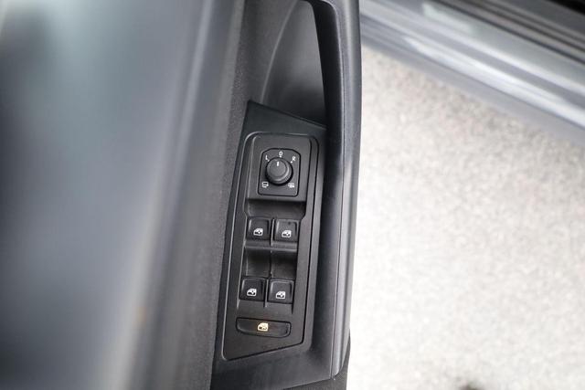 Volkswagen T-Roc Life 1.0 TSI Life, Winterpaket, Parklenk, Ready2, 16-Zoll 