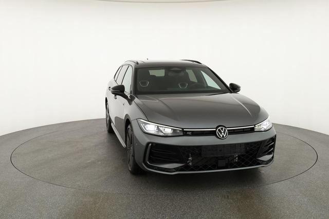 Volkswagen Passat Variant 1.5 TSI eHybrid 200 kW R-Line Black, Pano, AHK, AreaView, 19-Zoll 