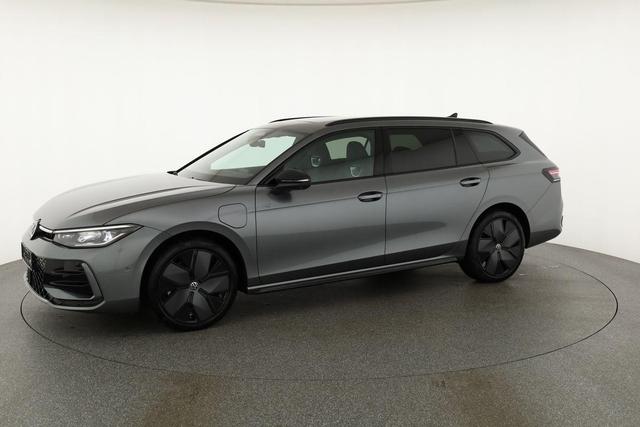 Volkswagen Passat Variant 1.5 TSI eHybrid 200 kW R-Line Black, Pano, AHK, AreaView, 19-Zoll 