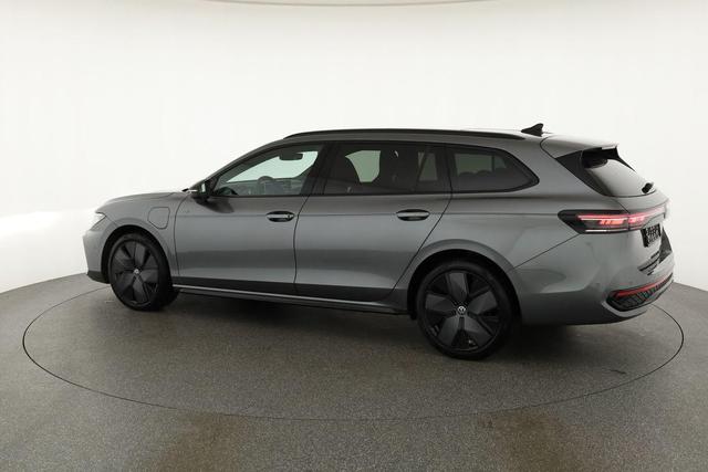 Volkswagen Passat Variant 1.5 TSI eHybrid 200 kW R-Line Black, Pano, AHK, AreaView, 19-Zoll 