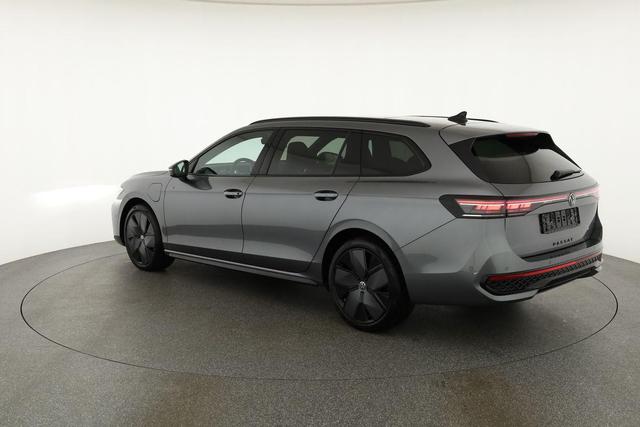 Volkswagen Passat Variant 1.5 TSI eHybrid 200 kW R-Line Black, Pano, AHK, AreaView, 19-Zoll 