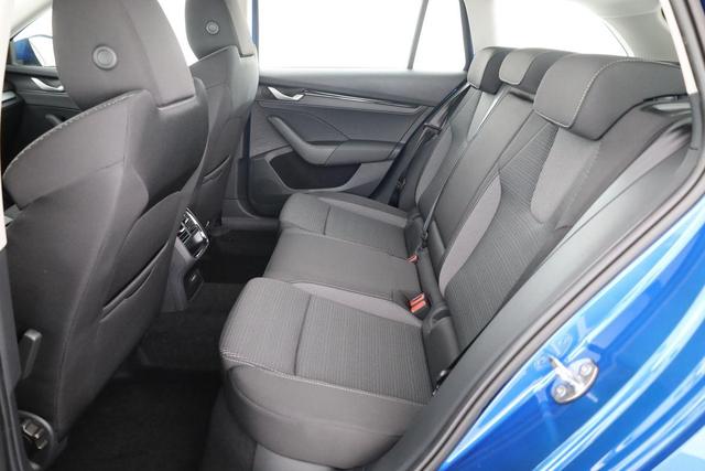 Skoda Octavia Combi 2.0 TDI 110 kW Selection DSG Selection, Navi, AHK, ACC, Kamera, 4-J Garantie 