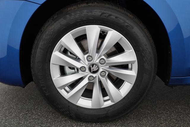 Skoda Octavia Combi 2.0 TDI 110 kW Selection DSG Selection, Navi, AHK, ACC, Kamera, 4-J Garantie 