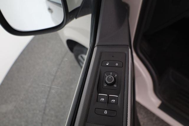 Volkswagen Multivan 6.1 Highline 4MOTION T6.1 TDI DSG 4M Highline, AHK, Standheizung, Assistenz 