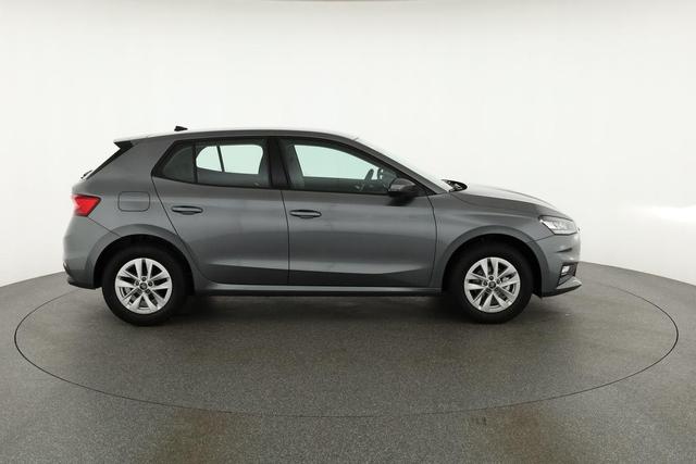 Skoda Fabia Selection 1.0 MPI 130 Jahre, Kamera, Winter, 15-Zoll, Park 