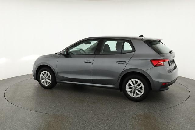 Skoda Fabia Selection 1.0 MPI 130 Jahre, Kamera, Winter, 15-Zoll, Park 