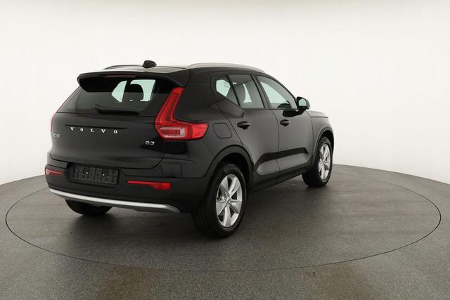 Volvo XC40 Core 2WD B3 Mild-Hybrid Core, AHK, Navi, LED, Winter, Kamera, el. Klappe 