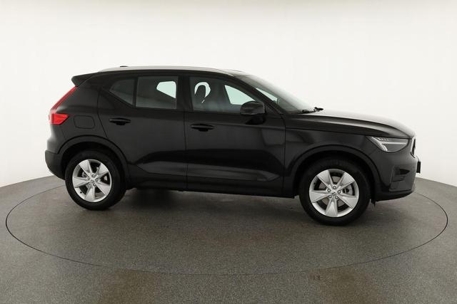 Volvo XC40 Core 2WD B3 Mild-Hybrid Core, AHK, Navi, LED, Winter, Kamera, el. Klappe 